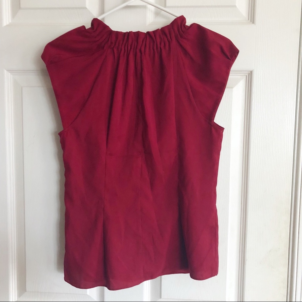 Express Ruffle Cap Sleeve Top - Picture 2 of 4